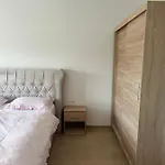 Modern Ula *