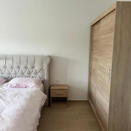 Modern Ula *