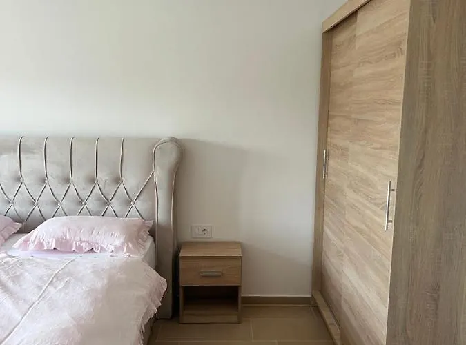 Modern Ula *