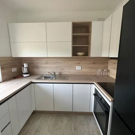 Modern Ula בית נופש ברטוניגלה